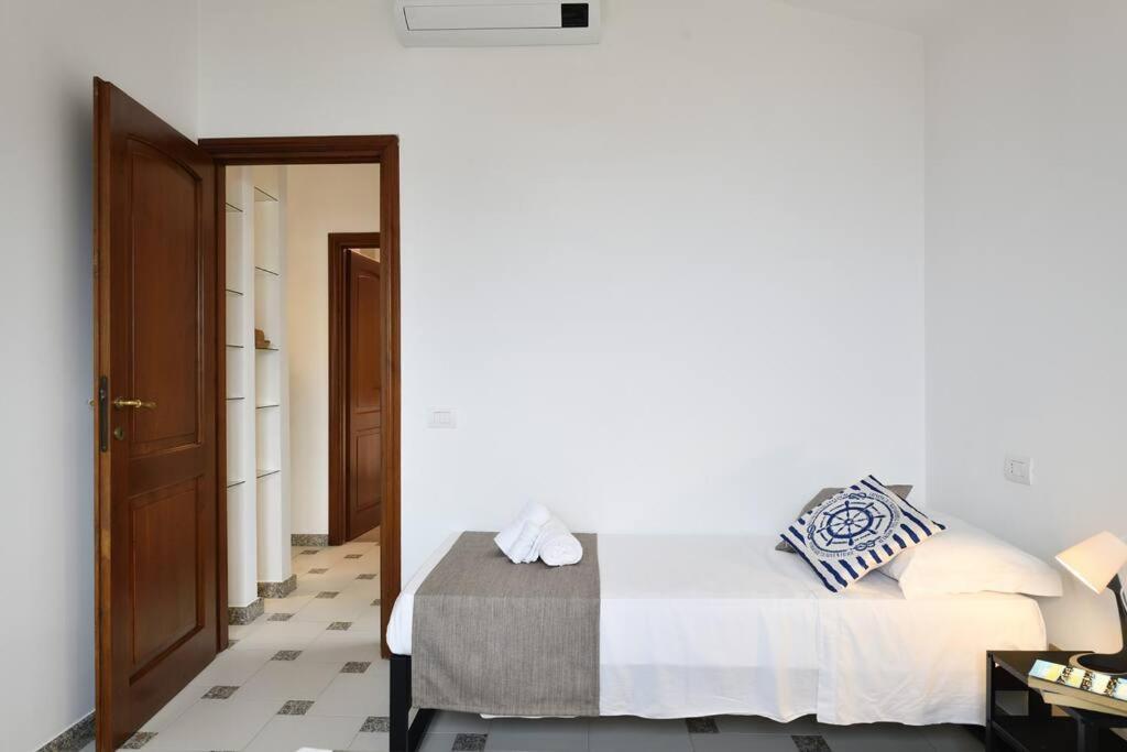 Amazing View - Exclusive Apartment Portu Frailis アルバタクス エクステリア 写真