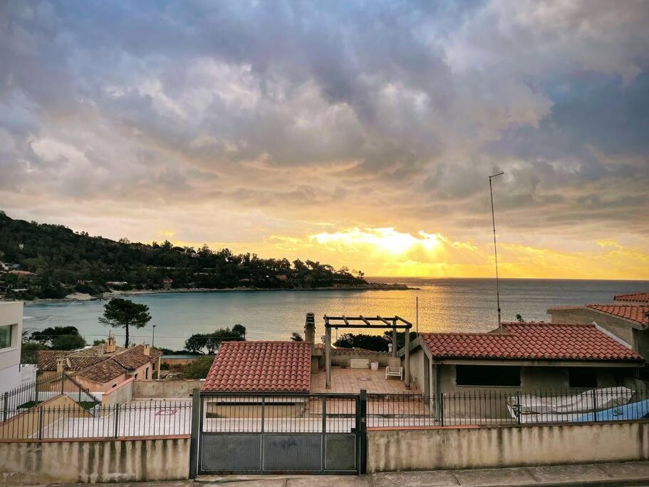 Amazing View - Exclusive Apartment Portu Frailis アルバタクス エクステリア 写真